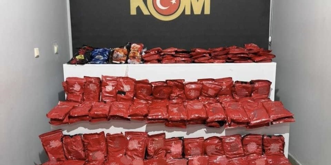 Niğde’de Kaçak Tütün Operasyonu: 272 Paket Ele Geçirildi