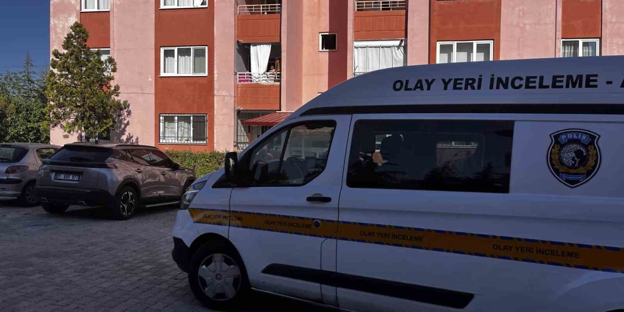 Niğde’de 3. Kattan Düşen Çocuk Ağır Yaralandı