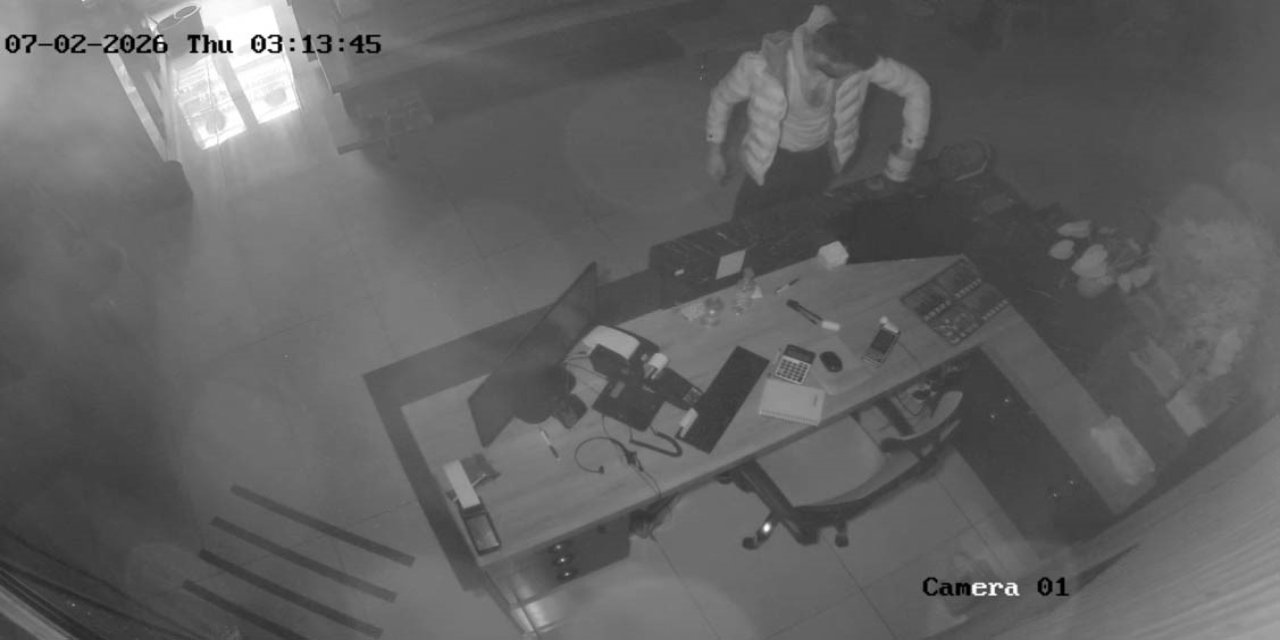 Karaman’da Pes Dedirten Hırsızlık: Camı Kırarak İçeri Giren Hırsız Dmd Hastası Çocuğun Yardım Kumbarasındaki Paraları Çaldı