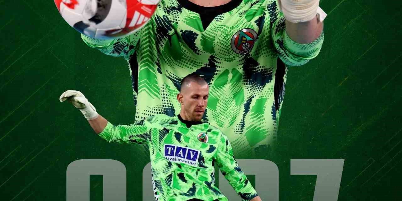 Alanyaspor’da Paulo Victor’un Sözleşmesi 1 Yıl Uzatıldı