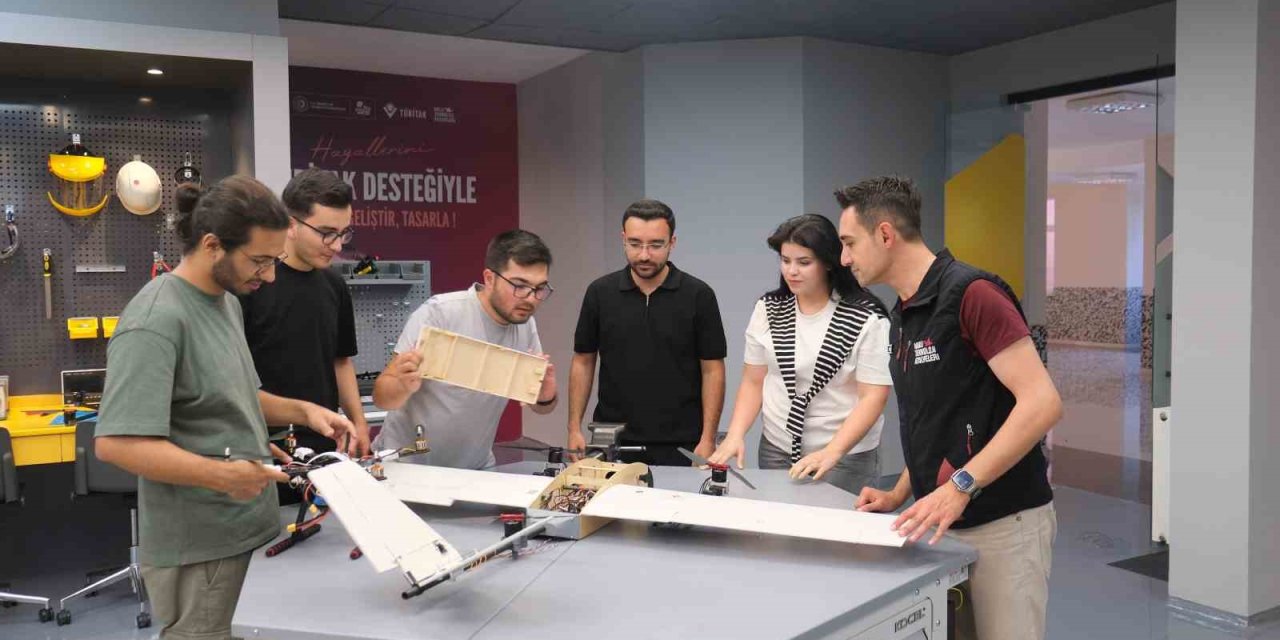 Milli Teknoloji Atölyesi’nde Savunma Sanayisine Katkı Sağlayacak Projeler Geliştiriliyor