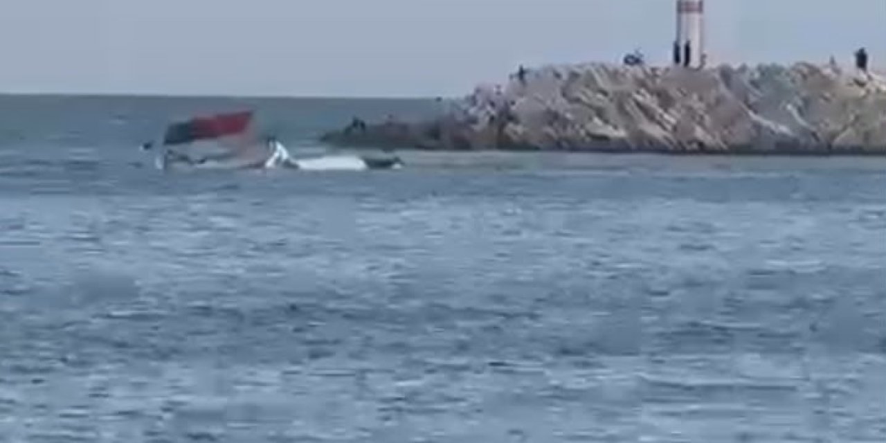Arızalanan Tekne, Çekilirken Kısmen Battı