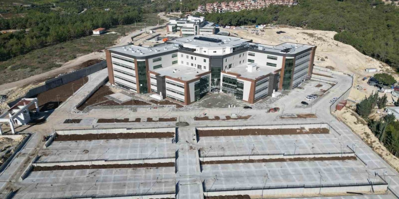 Mezitli Devlet Hastanesi Yıl Sonundan Önce Hizmete Açılacak