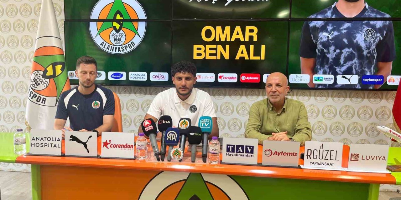 Corendon Alanyaspor, Tunuslu Santrfor Omar Ben Ali’yi Renklerine Bağladı