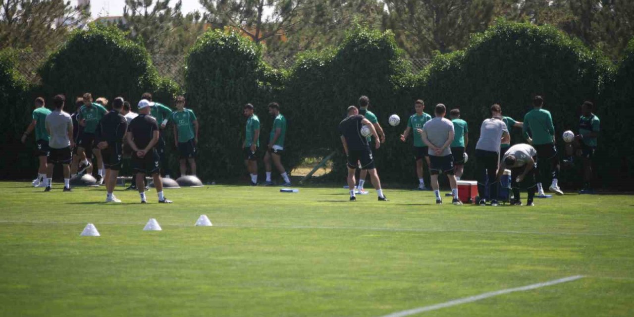 İlhan Palut: "bugün İtibarıyla 5 Ana Transfer Yapmak İstiyoruz"
