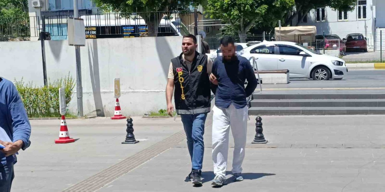 Emekli Öğretmeni 2 Milyon Lira Dolandırdı, 2 Bin Dakikalık Görüntü İncelenerek Yakalandı