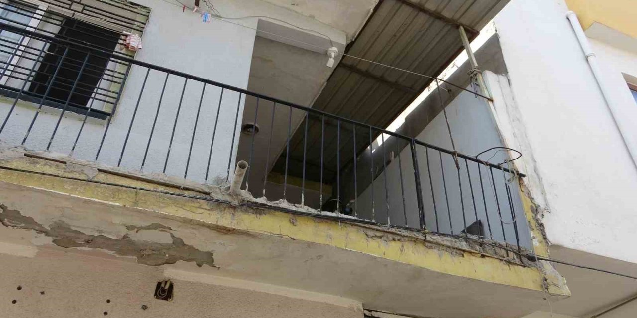 Mersin’de Balkonda Akıma Kapılan 1,5 Yaşındaki Yamaç Yaşam Mücadelesini Kaybetti