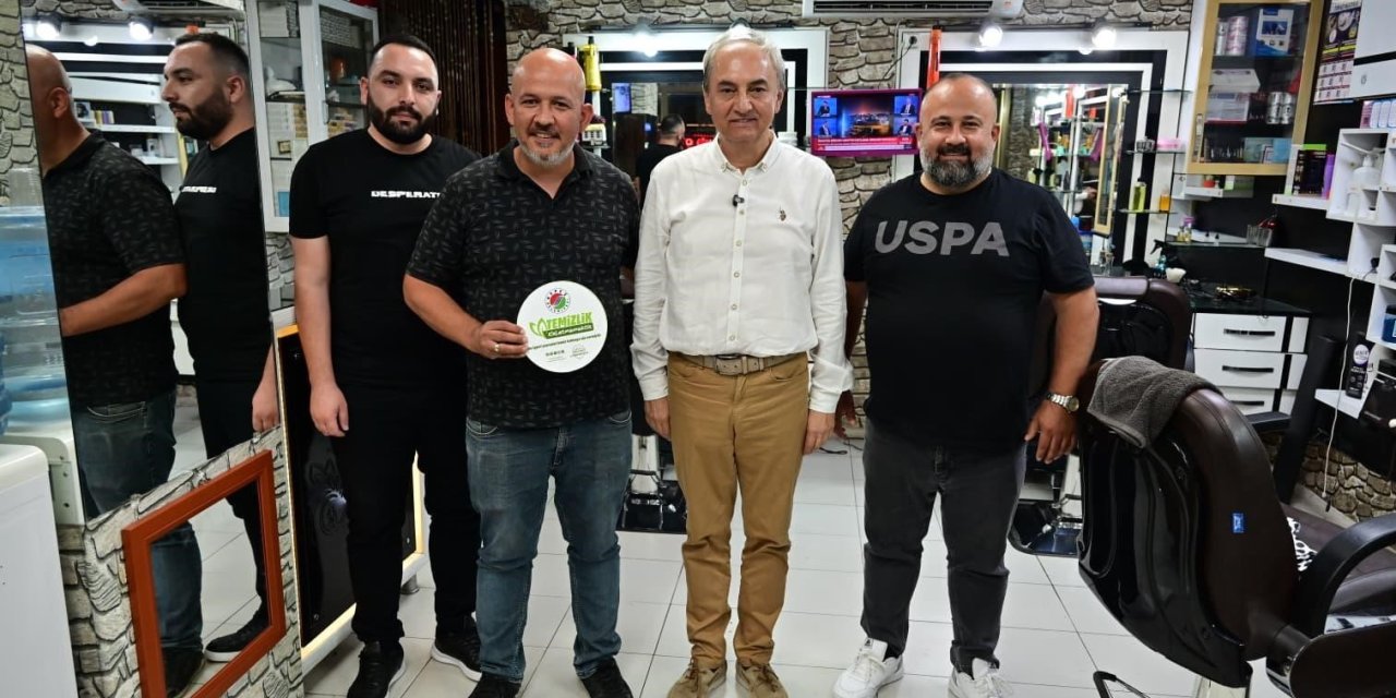 Kocagöz, "temizlik Kirletmemektir" Kampanyasını Kültür Kafeler Caddesi Esnafına Tanıttı