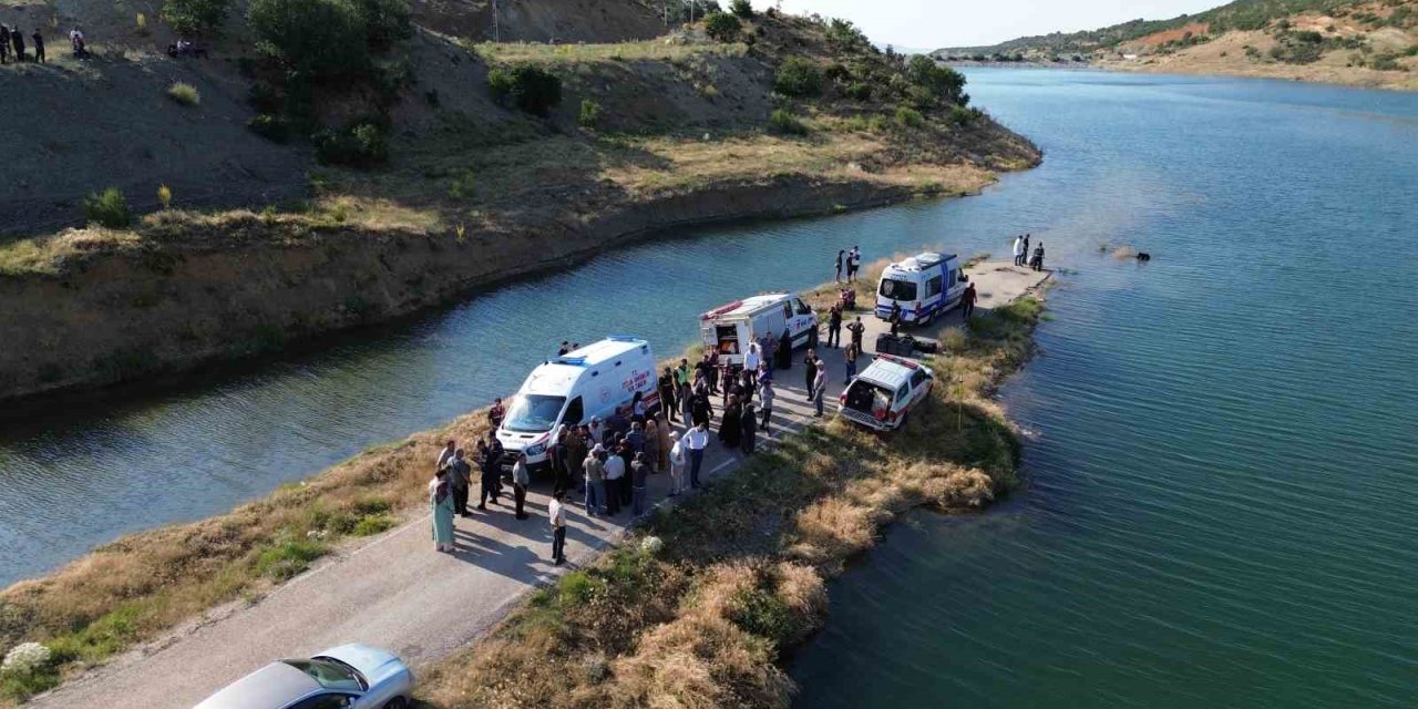Karaman’da 15 Yaşındaki Çocuk Serinlemek İçin Girdiği Gölette Boğuldu