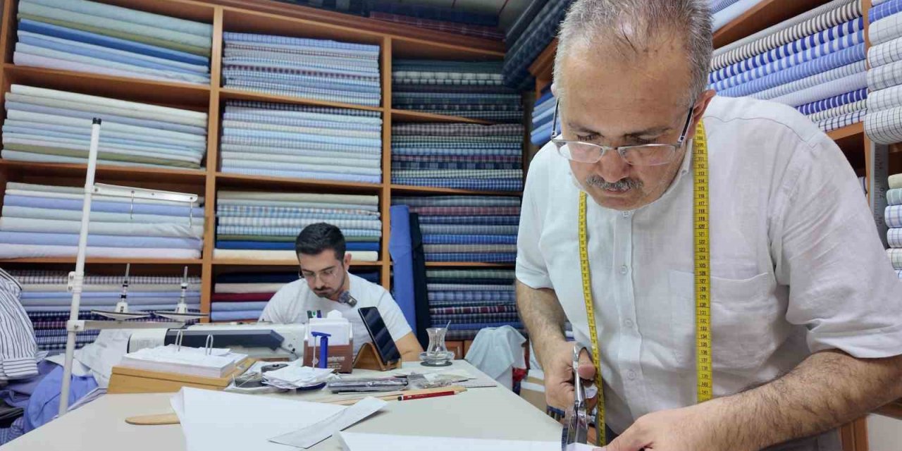 Konya’da Üç Kuşaktır Desen Desen Gömlek Dikiyorlar