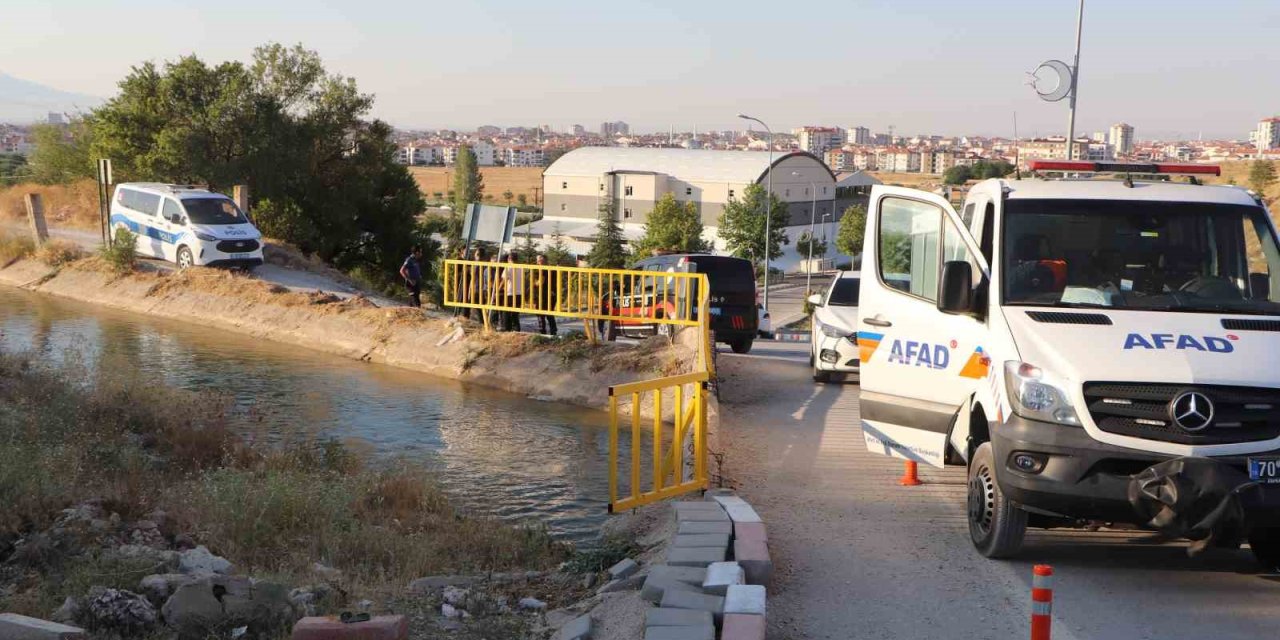 Kanalda Akıntıya Kapılan 2 Çocuğu İtfaiye Ve Afad Kurtardı