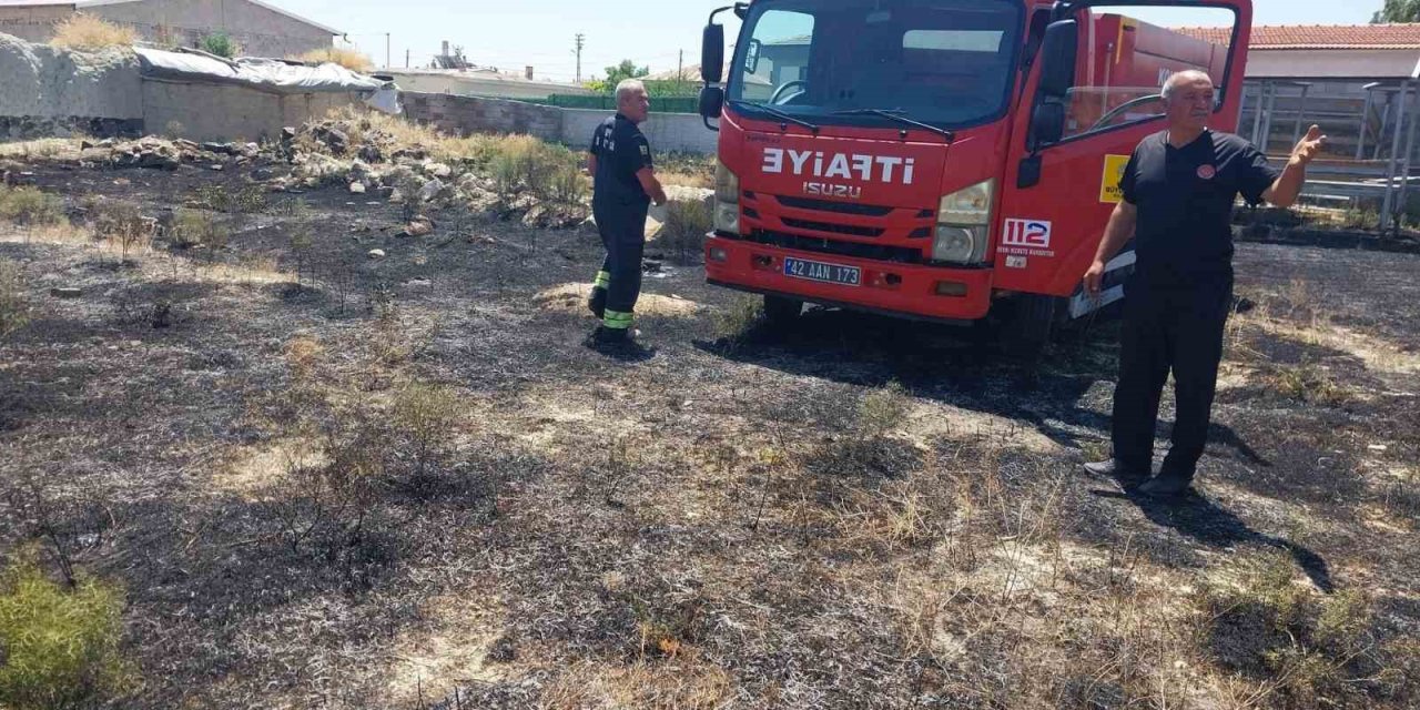 Karapınar’da Ot Yangını Paniğe Neden Oldu