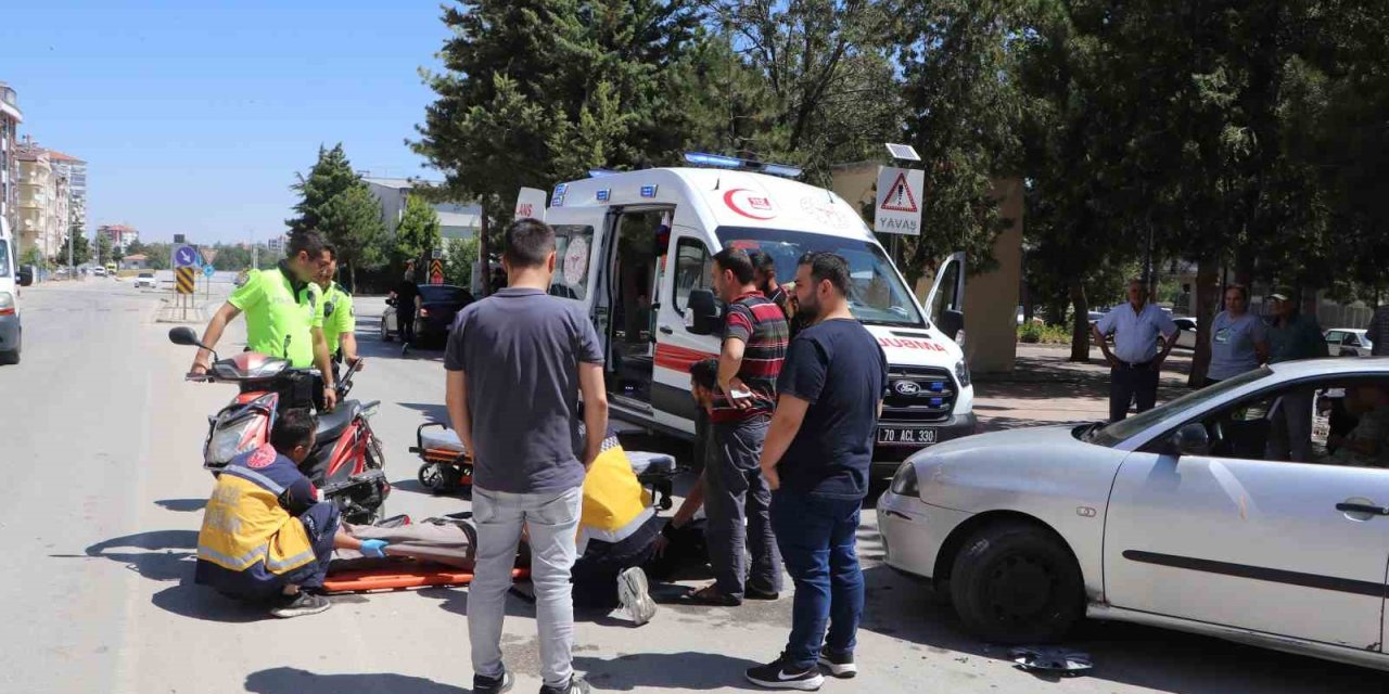 Karaman’da Otomobille Çarpışan Elektrikli Bisikletin Sürücüsü Yaralandı