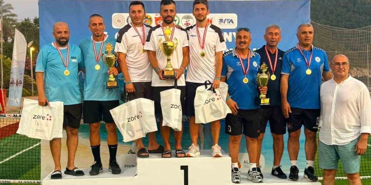 Alanya Futnet’te Zirveyi Bırakmadı