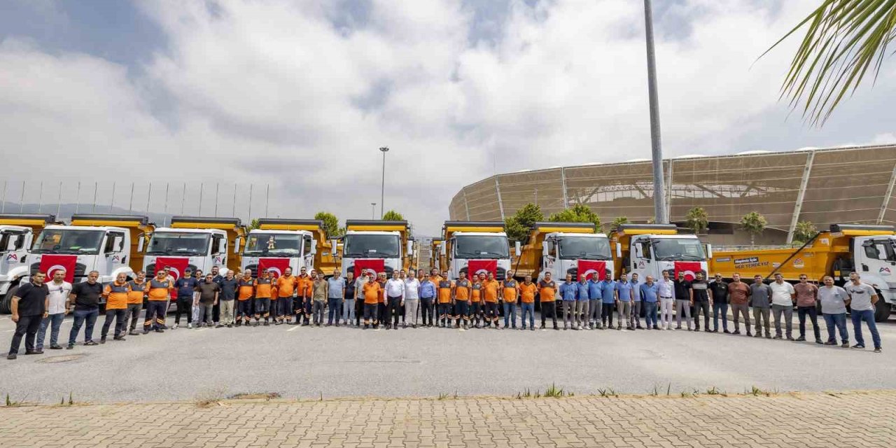 Mersin Büyükşehir Belediyesi Araç Filosunu Güçlendiriyor