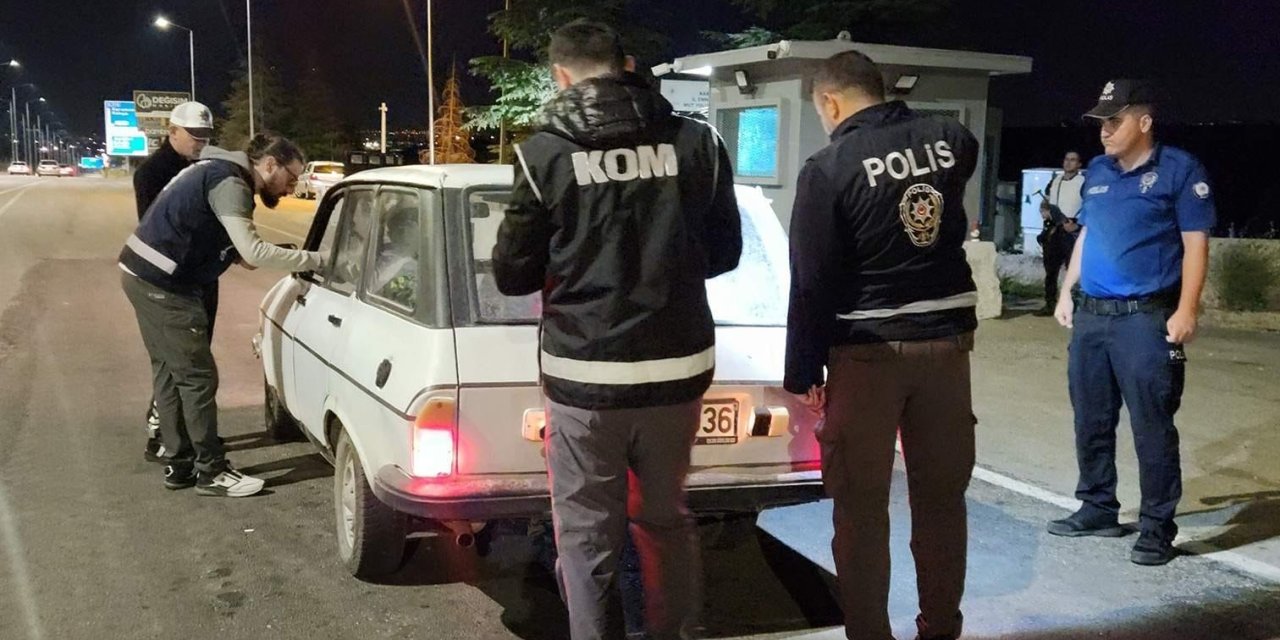 Karaman’da Polisin Denetimlerinde Yakalanan 12 Kişi Tutuklandı