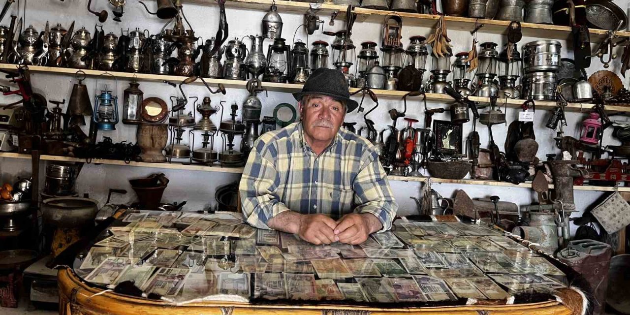 Kültürel Mirası Yaşatmak İçin Evinin Yanına Müze Kurdu
