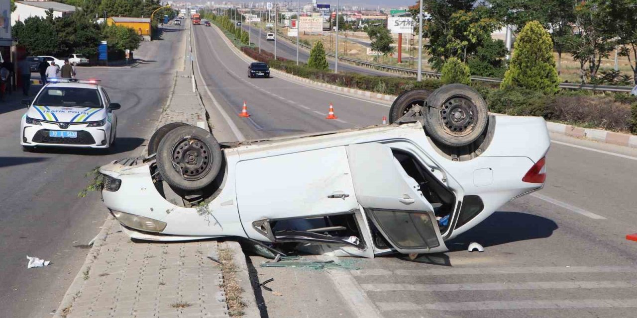 Karaman’da Otomobil Takla Attı: 5 Yaralı