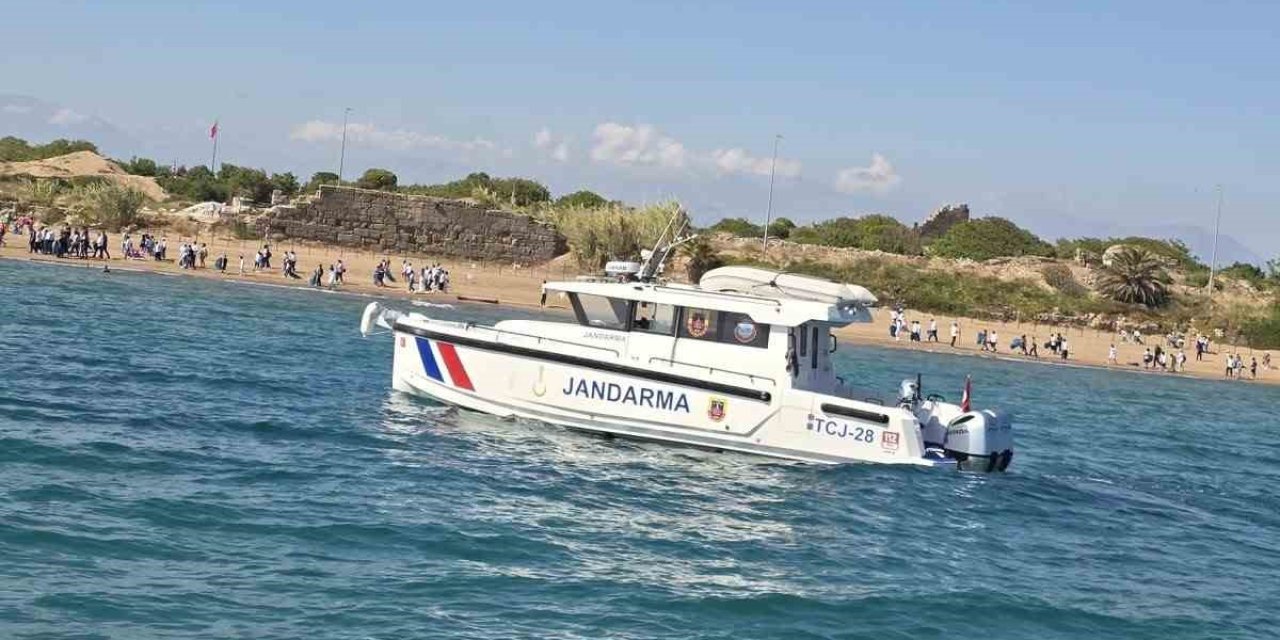 Antalya’da Jandarmadan Denizlerde Denetim