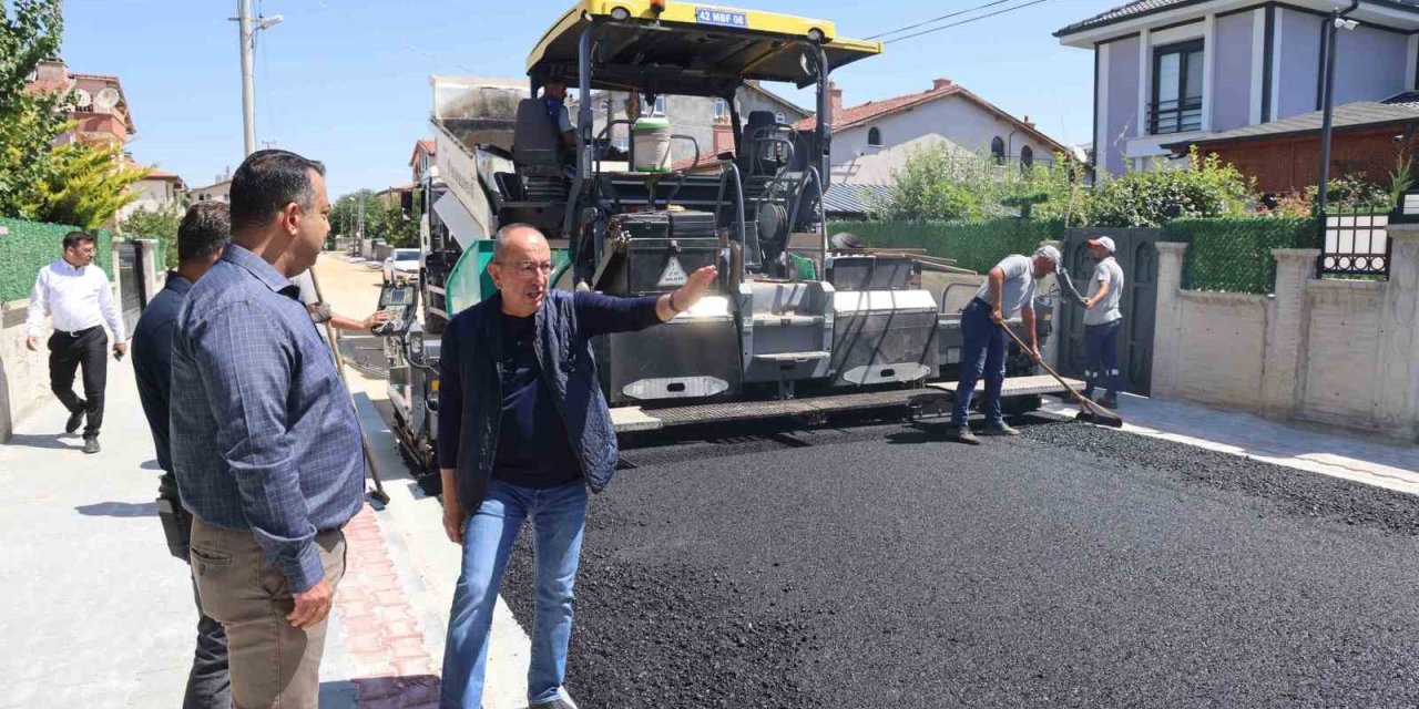 Meram’da Yol, Asfalt, Parke Seferberliği Tüm Hızıyla Sürüyor