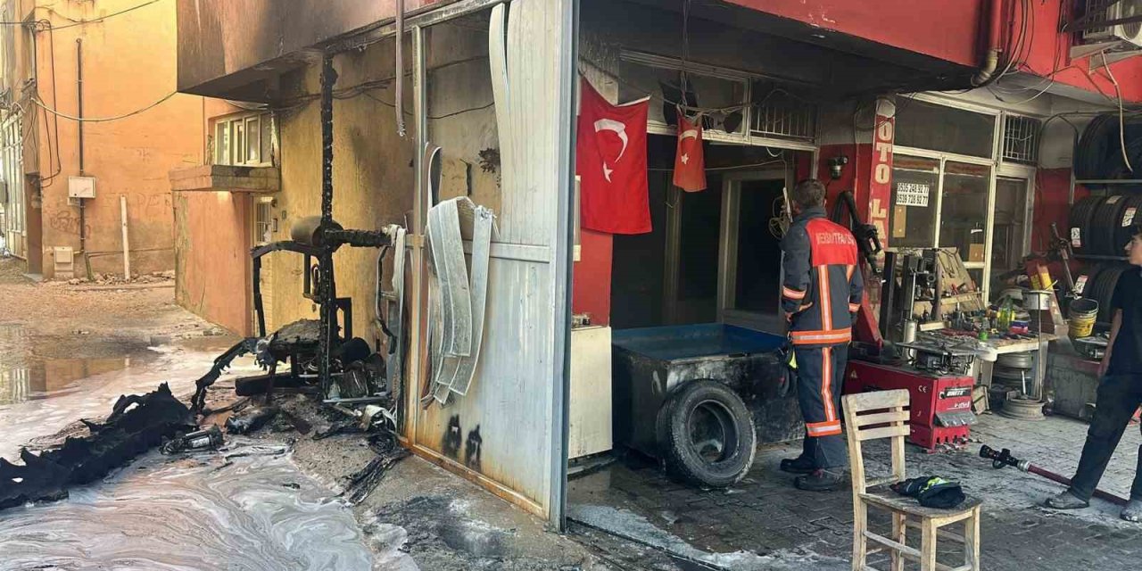 İşyerinde Çıkan Yangın Söndürüldü