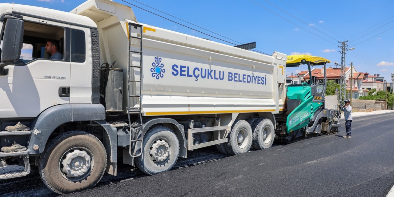 Asfalt Sezonunda Selçuklu’nun Yol Konforu Artmaya Devam Ediyor