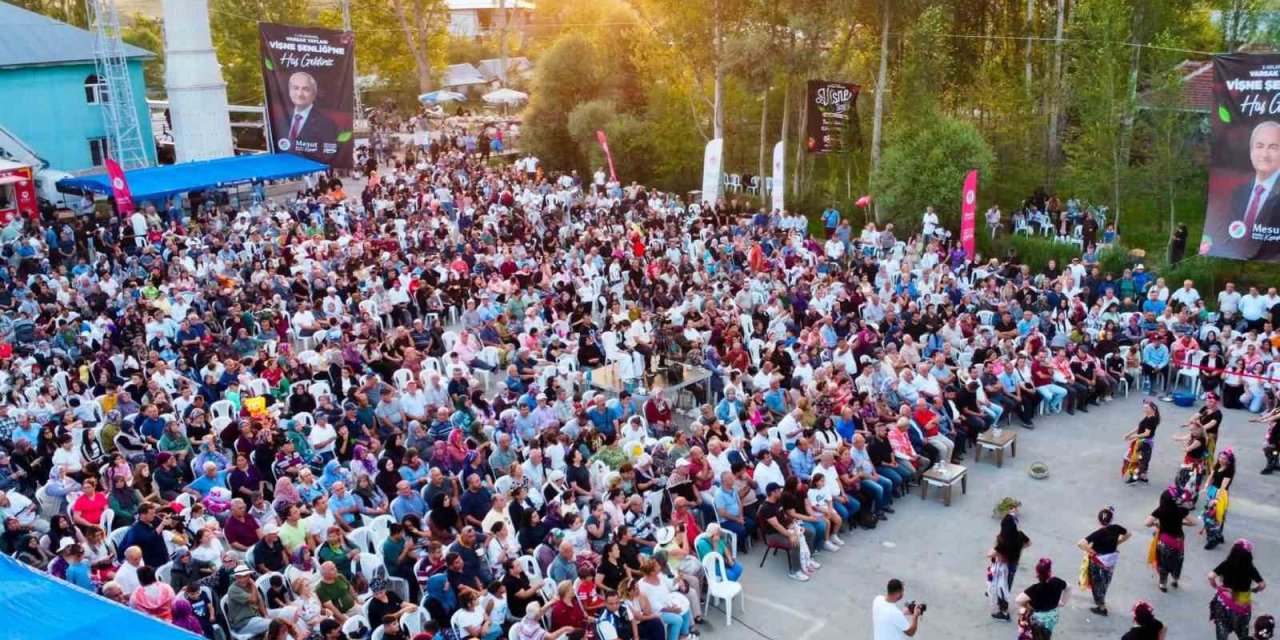 İkinci Geleneksel Varsak Yaylası Vişne Şenliği Düzenlendi