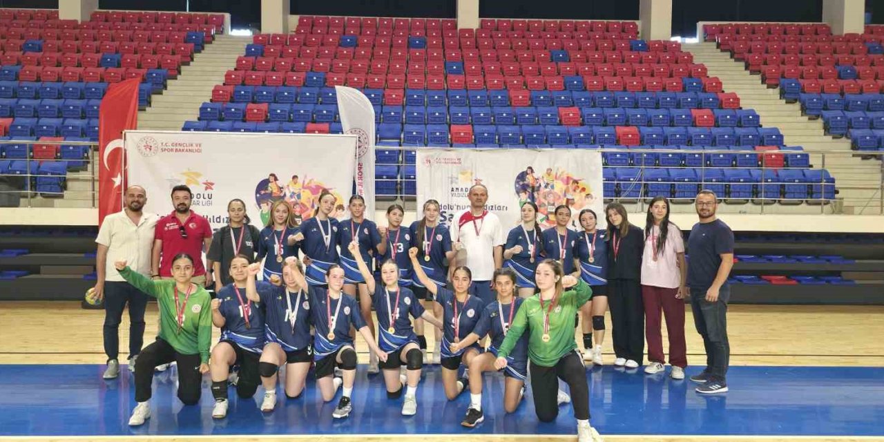 Analig Hentbol Müsabakalarında Türkiye Finalleri’ne Yükselen Takımlar Belli Oldu