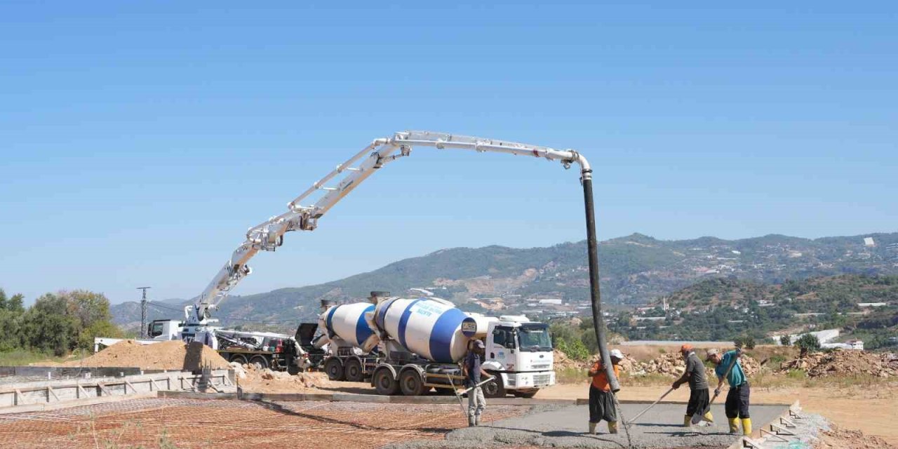Alanya’da Çok Amaçlı Yaşam Alanı’nın Temeli Atıldı