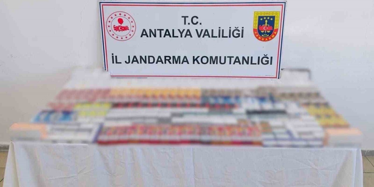 Kemer’de Çok Sayıda Kaçak Ürün Ele Geçirildi