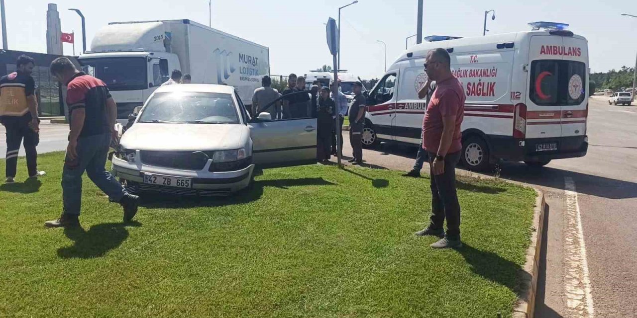 Konya’da Otomobil İle Kamyon Çarpıştı: 3 Yaralı
