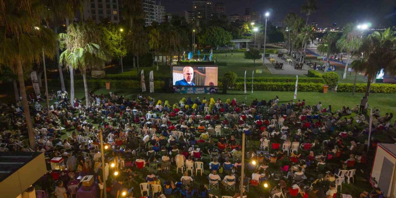 Mersin’de Yaz Akşamları Açık Hava Sinemasıyla Renklenecek