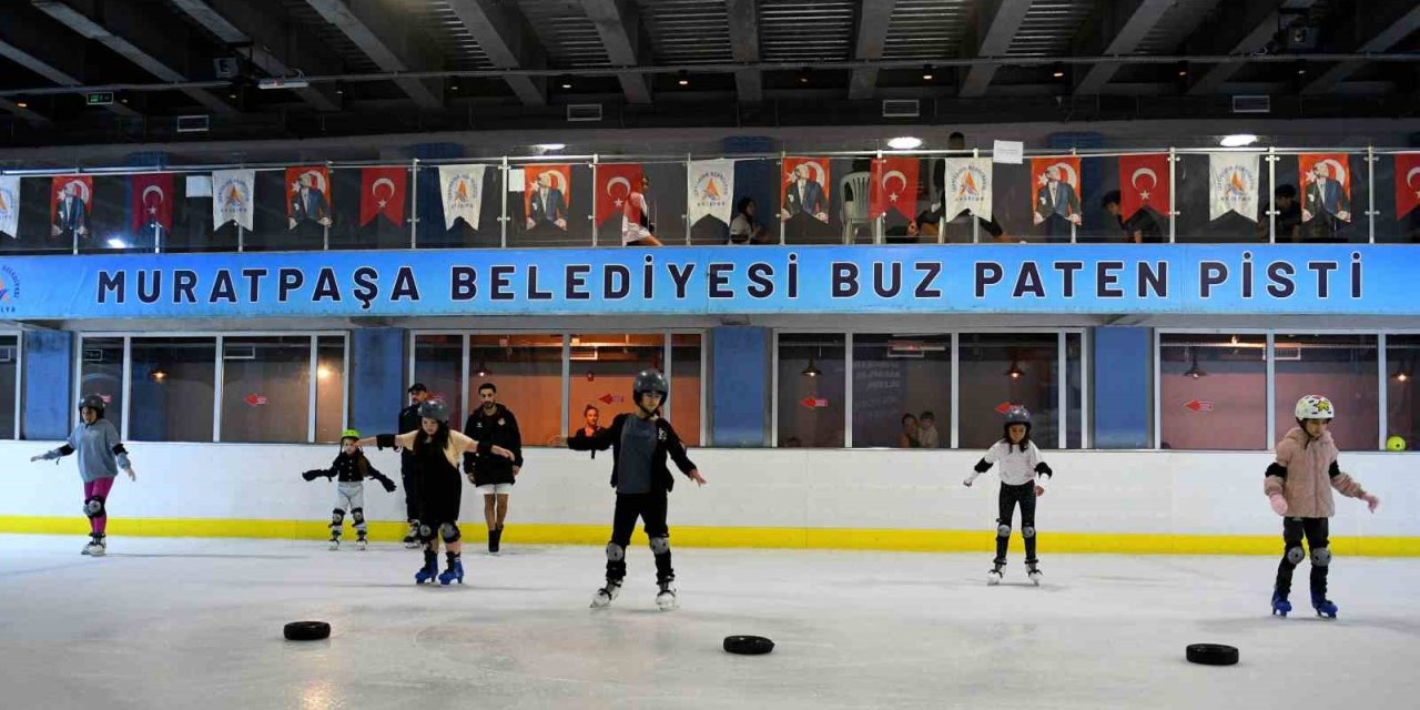 Antalya’nın Yaz Aylarında Serinleten Adresi: Dağyakası Buz Pisti