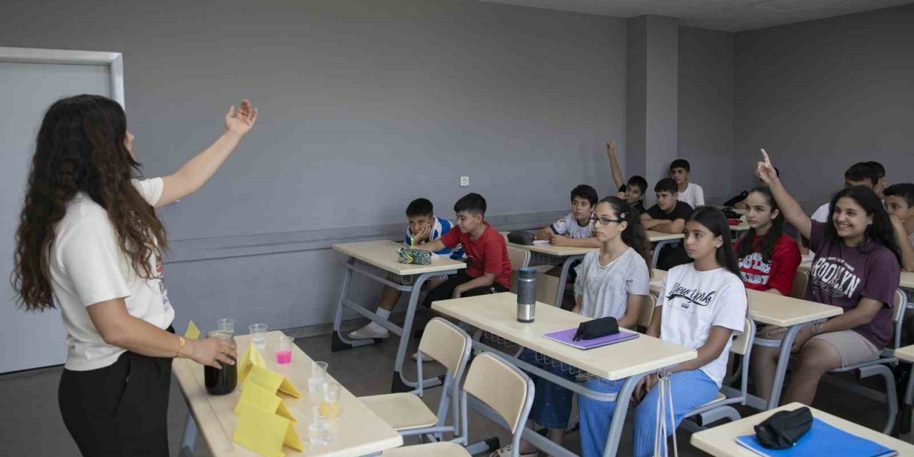 Mersin’de Ücretsiz Yaz Atölyeleri Öğrencilerden Yoğun İlgi Görüyor