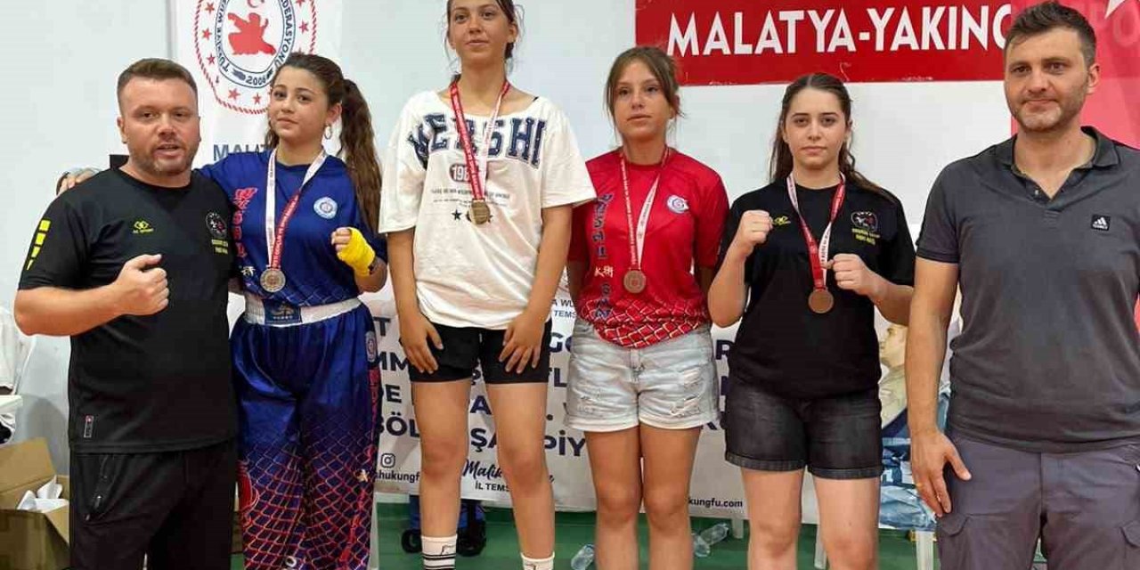 Niğde Wushu Takımı Malatya’dan 17 Madalyayla Döndü
