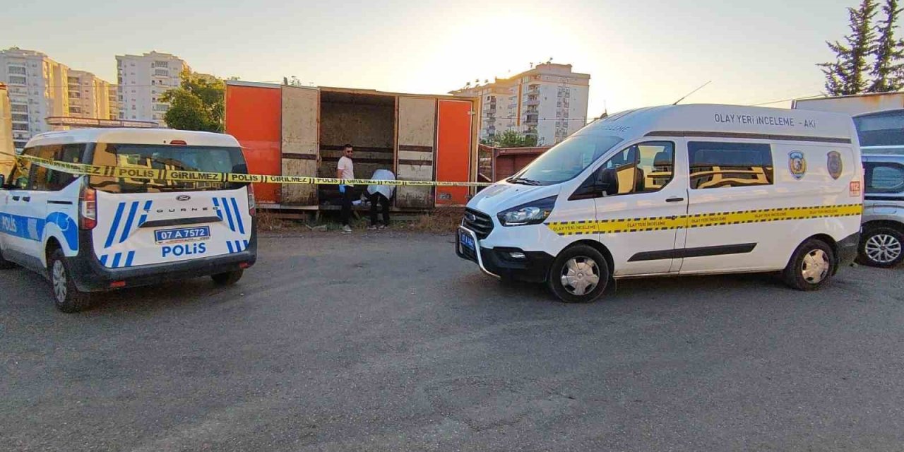 Yaşamını Sürdürdüğü Konteynerin Yanında Ölü Halde Bulundu