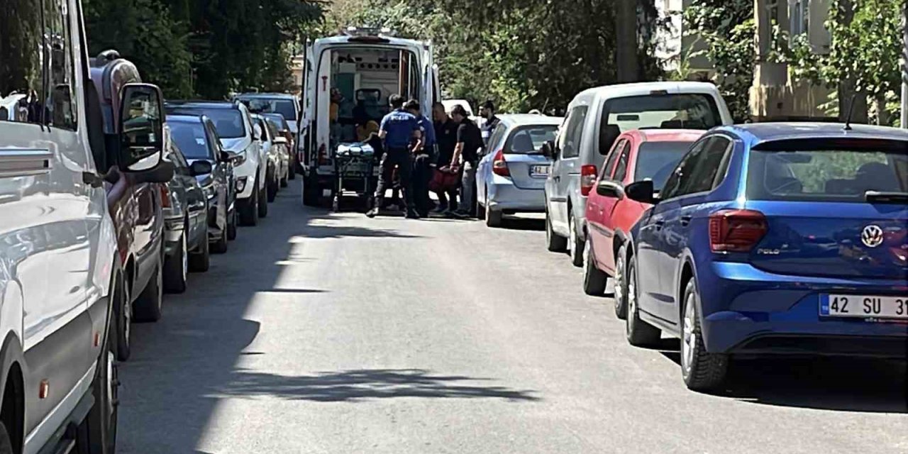 Aidat Tartışması Kanlı Bitti, Yönetici Bıçaklandı