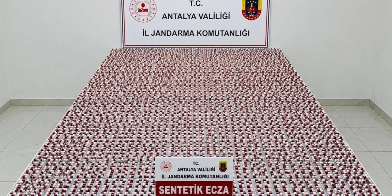 Antalya’da 15 Bin 184 Uyuşturucu Hap Ele Geçirildi