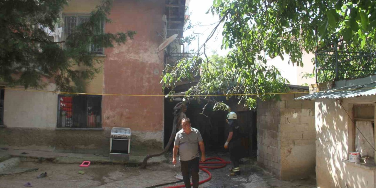 Beyşehir’de Peş Peşe Çıkan İki Ayrı Yangın Paniğe Neden Oldu