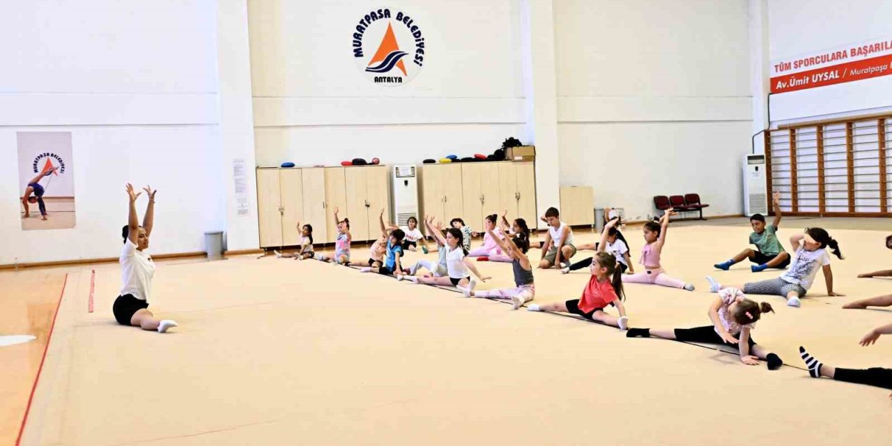 Muratpaşa’dan Ücretsiz Cimnastik Kursu
