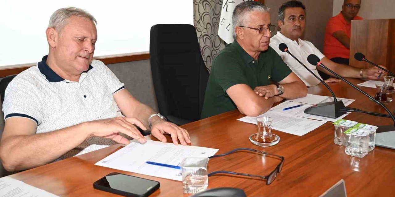 Kemer Belediyesi Ağustos Ayı Meclis Toplantısında Araç Filosunun Güçlendirilmesine Yönelik Kararlar Alındı