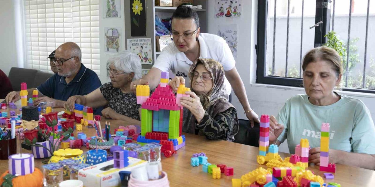 Mersin’de Alzheimer Hastalarına Dolu Dolu Bir Gün