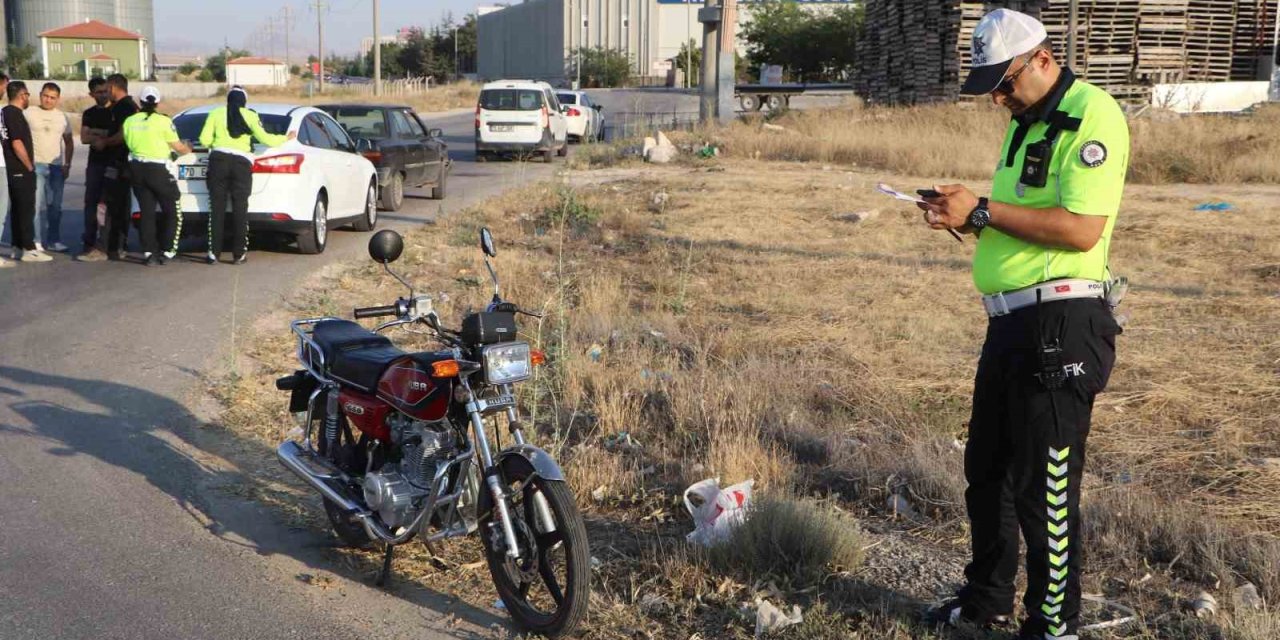 Karaman’da Otomobille Motosiklet Çarpıştı: 1 Yaralı