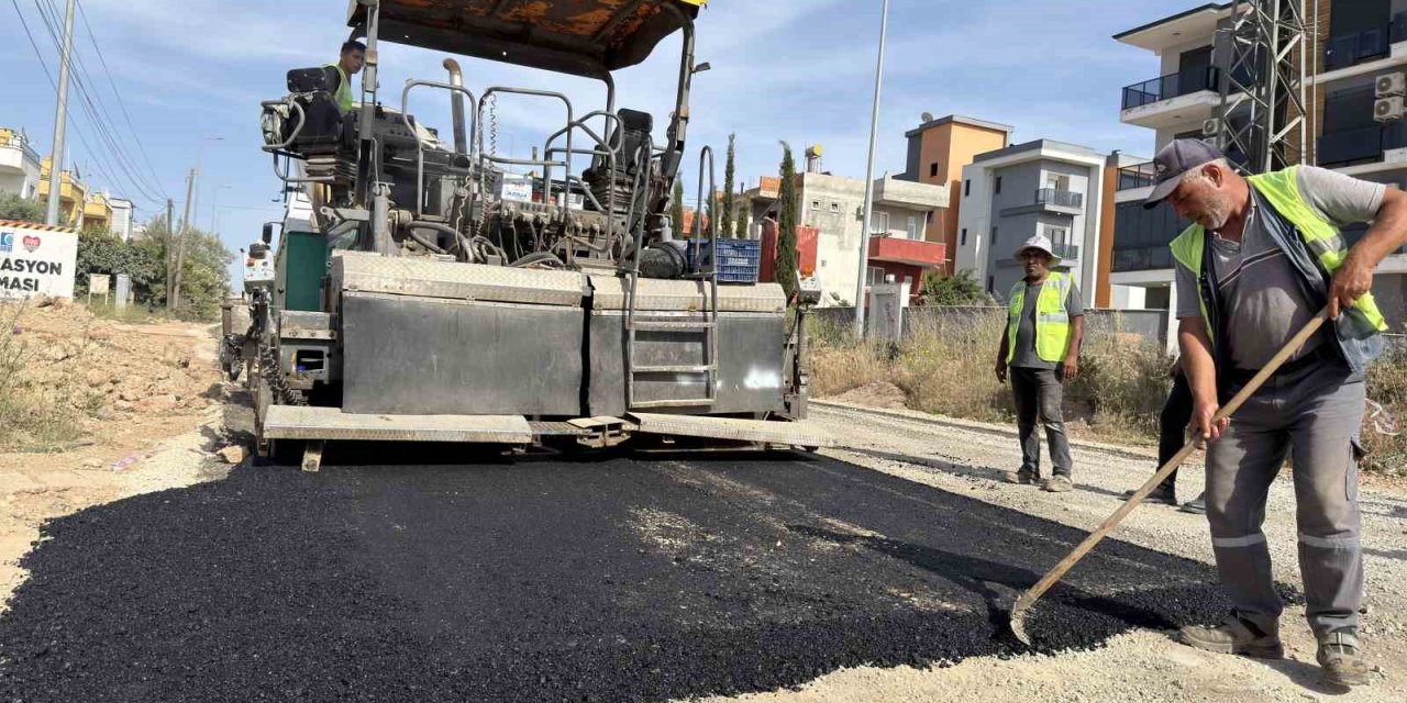Asat’tan Aksu’da Eş Zamanlı Altyapı Ve Asfalt Çalışması