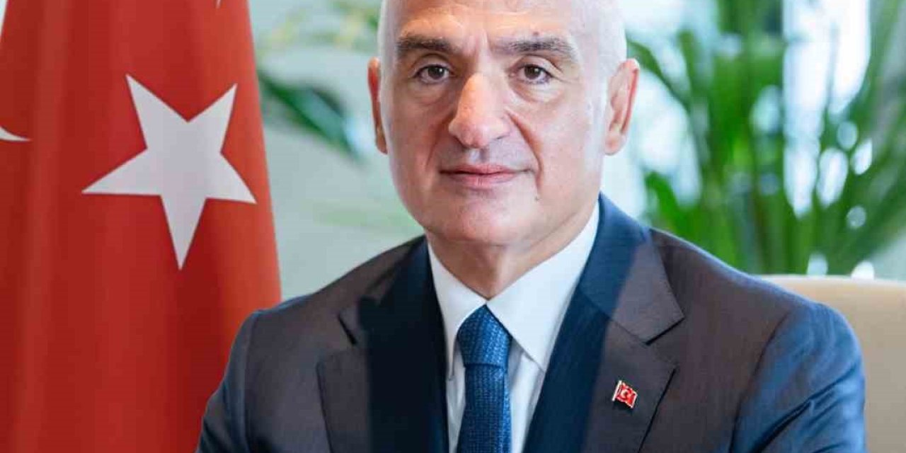 Aspendos’ta 2 Bin 400 Yıllık Güreşçi Mezarı Keşfedildi