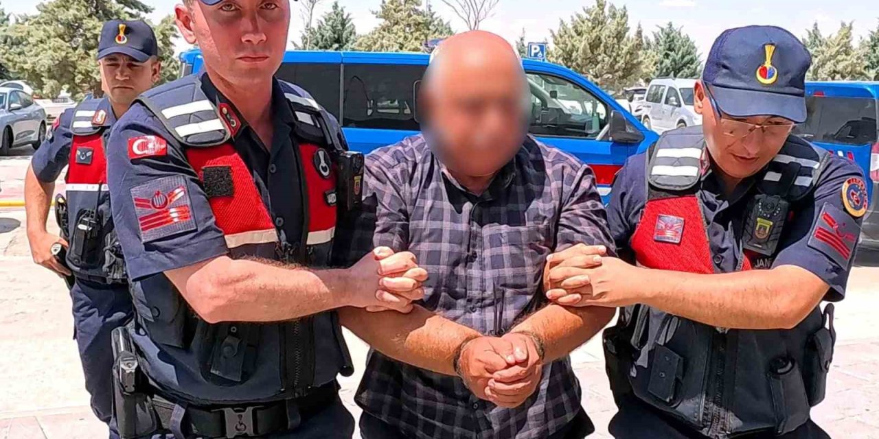 Aksaray’da 2 Kişiyi Tabancayla Öldüren Zanlı Adliyeye Sevk Edildi