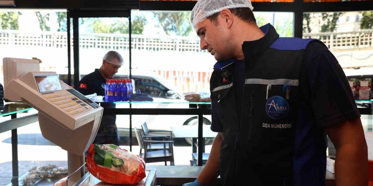 Aksu’da Zabıta Ekiplerinden Gıda İşletmelerine Sıkı Denetim