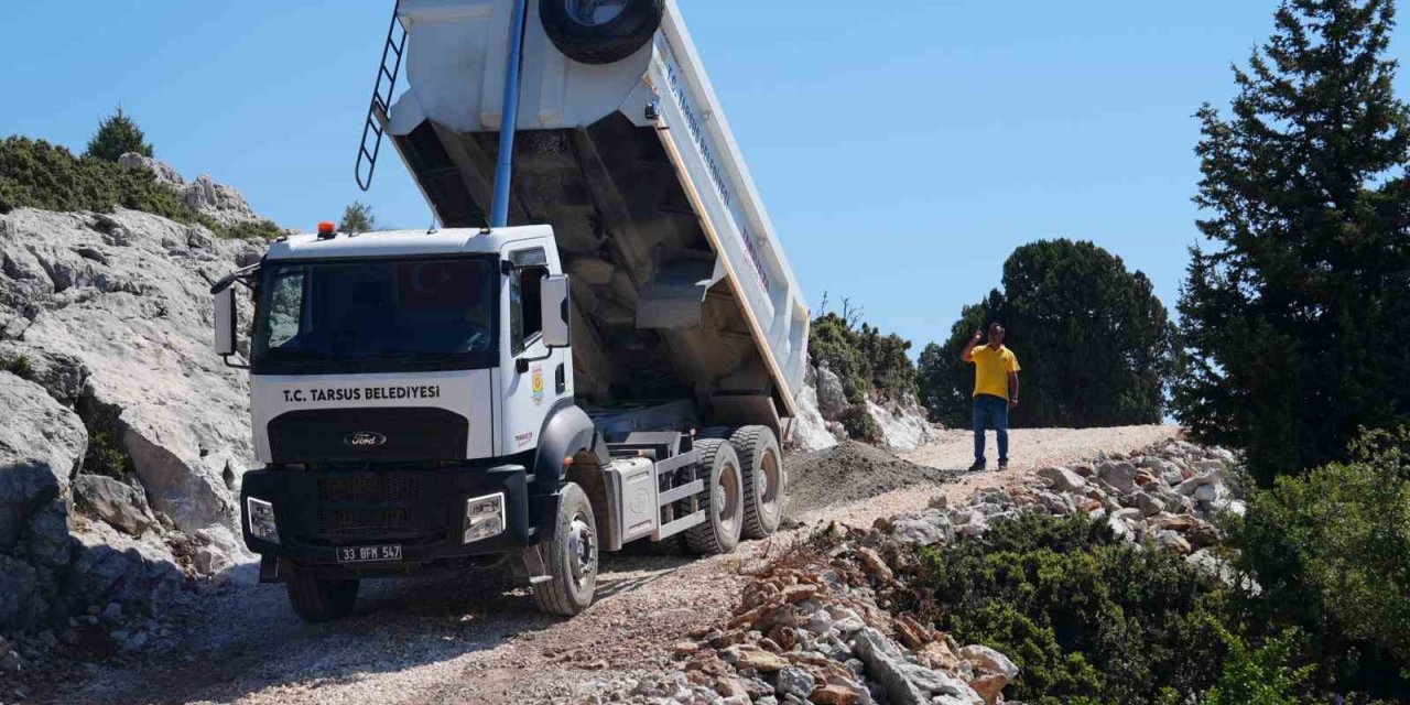 Tarsus’ta Kırsal Mahallelerin Yol Sorunu Çözülüyor