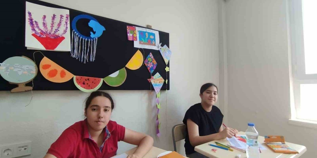 Kemer’de Özel Bireyler Mola Evi’nde Sosyalleşiyor