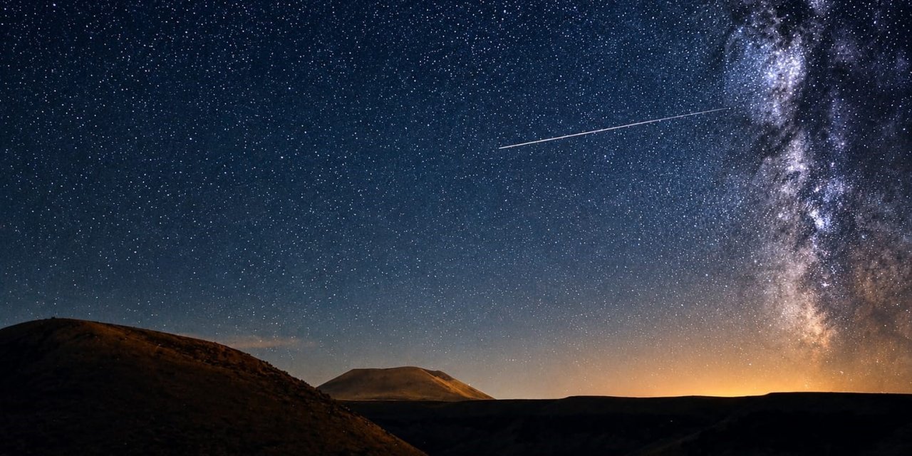 Meke Krater Gölü’nde Perseid Meteor Yağmuru Görsel Şölen Sundu